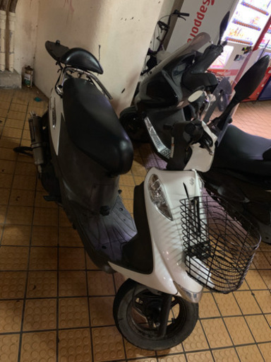 バイク v125g