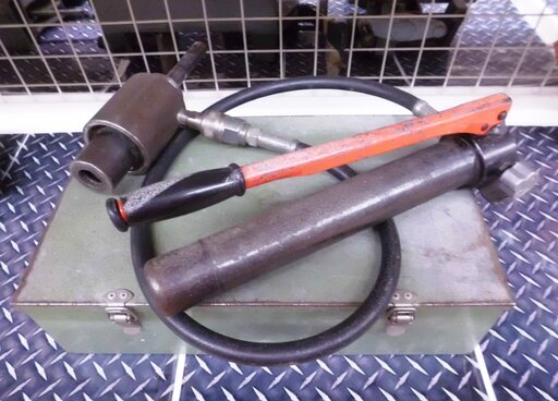 （引取限定）（戸畑本店）パンチャーダイスセット　中古品