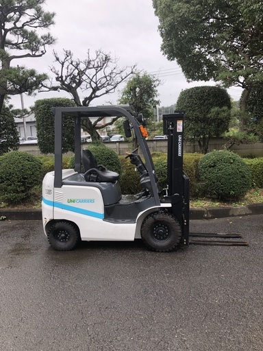 1.5t　 ﾕﾆｷｬﾘｱ 　新古車　アワー80ｈ　2018年式