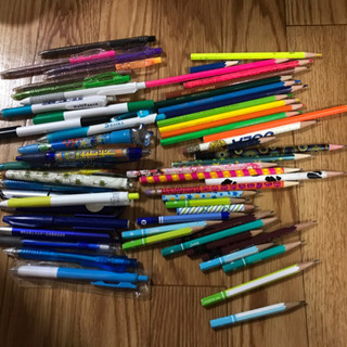 お取引中です 使いかけ ボールペン カラーペン 鉛筆 シャープペン