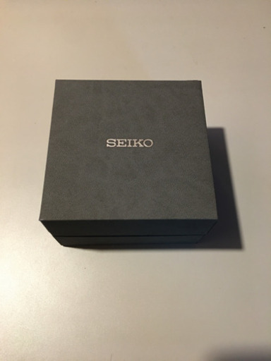 セイコーSEIKO クォーツ 7T62 箱取説付　動作品