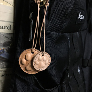 31、犬と猫の肉球　レザーチャームを作ろう‼️の画像