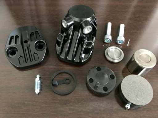 新品 ホンダCB用フロントブレーキキャリパーセット