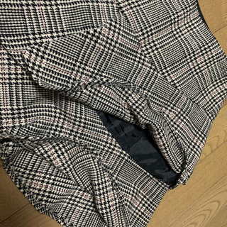 ツイードのダブルフリルのスカートの画像