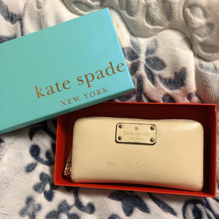Kate spadeの財布