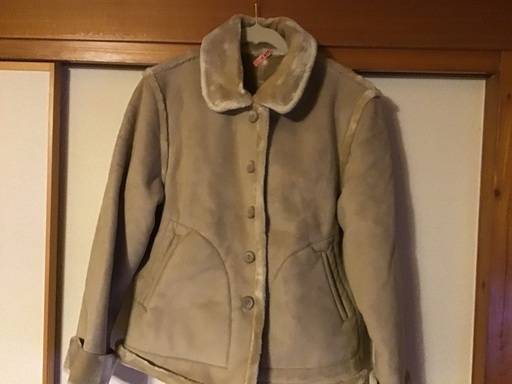 フェイクファージャケットです。