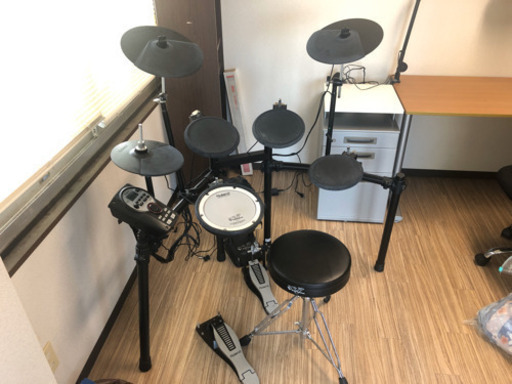 ローランド TD-11 電子ドラムセット　椅子付き