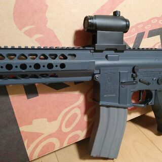 電動ガン KRYTAC LVOA-C WG(ｳﾙﾌｸﾞﾚｰ) 世界限定1000丁 予備マガジン T-1ダットサイト T型コネクタの画像