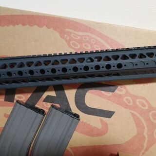 電動ガン KRYTAC LVOA-C WG(ｳﾙﾌｸﾞﾚｰ) 世界限定1000丁 予備マガジン T-1ダットサイト T型コネクタの画像