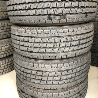 215/70R15 LT バリ溝4本セット