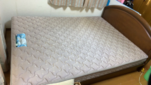 引取決定　フランスベッド