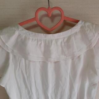 🎵お値下げ🎵白のブラウスの画像