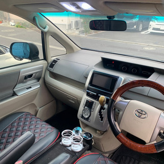 ZRR70 ノア　の画像