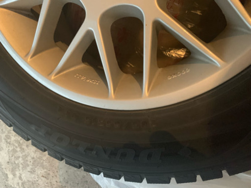 スタッドレス 205/65/r15  1シーズン半使用 バリ山