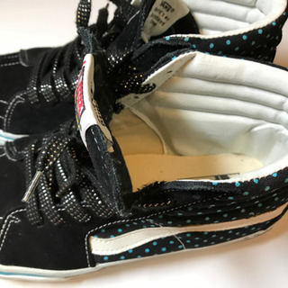 Ｖans ハイカットスニーカーの画像
