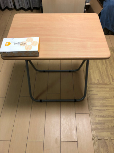 折り畳みテーブル