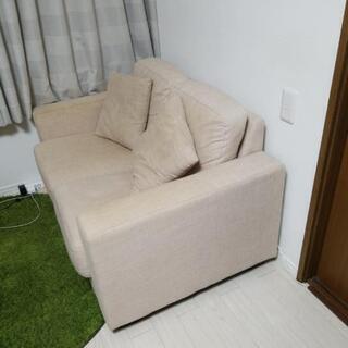 2人掛けソファ　ベージュの画像