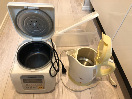 新値下げ　生活応援セット(炊飯器、ティファールポット、米びつ)