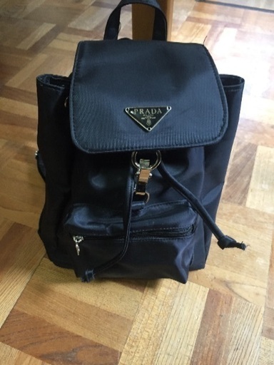 プラダバッグ