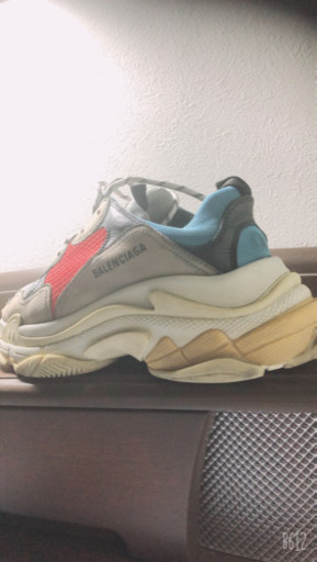 Balenciaga triple s トリコロール