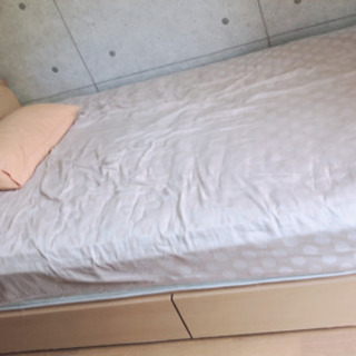 ✨セミダブルマットレス付き✨＆✨ローボード✨