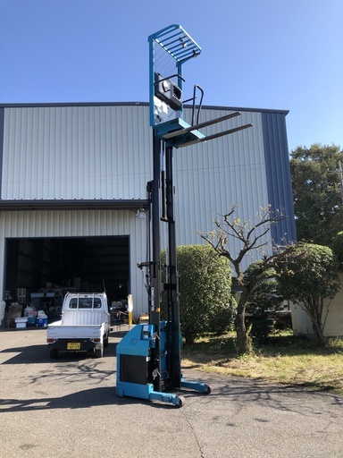 1.0t 　トヨタ　７ＦＢＰ10　昇降式リフト　作業などにいかがでしょうか？その②