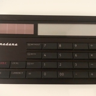美品 アマダナ 電卓 ブラック 超薄 携帯 ビジネス