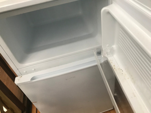冷蔵庫　使用期間　1年　単身用