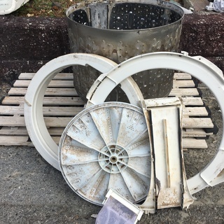 サンヨー7.0K洗濯機風乾燥分解クリーニング済み！！！の画像