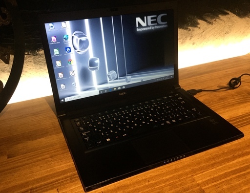 店頭にて売却済み、ありがとうございました。【一宮でWindows10搭載機を買うなら！！高解像度液晶！超薄型 軽量 2015年製 人気のＮＥＣ 第4世代 i5 ノートPC】一宮市にパソコンさぽーとMr.Carnival（ミスカニ）です！PC修理・販売、iPhone&iPad修理店【PayPay&メルペイ使えます！】店頭在庫PCのご紹介です！受け渡しは店舗にて(^^)/【訳アリ 人気のVersaPro！RAM4GB/新品SSD120GB】