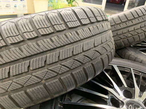215/55R17 4本セット スタッドレスタイヤ