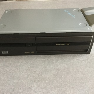 DVDチェンジャー純正 セルシオ31前期用の画像