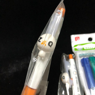 文房具6点★ざっくぅ  ボールペン2本 シャーペン ゲルペン ホチキス メモの画像