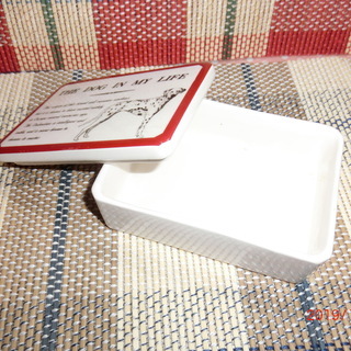 使い方自由：陶製容器の画像