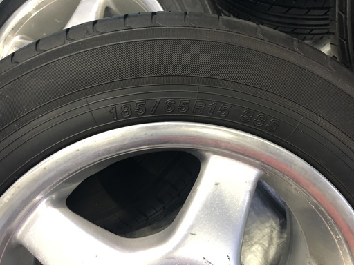BORBET15インチアルミ　5穴　PCD108　ヨコハマECOSタイヤ　185/65R15　　ボルボ等に