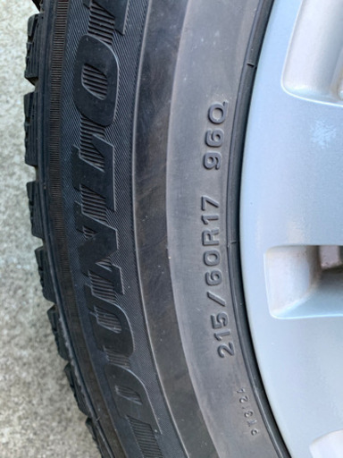 値引き！ 215 60 Ｒ17 ヴェルファイア他 スタッドレスタイヤ