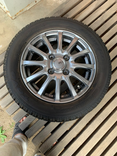 スタッドレスタイヤ　軽自動車用