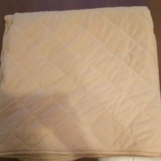 こたつ敷き布団　炬燵ラグ　ベージュ