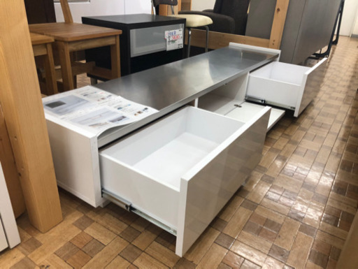 テレビ台 TVボード ステンレス天板 収納家具 （展示品の為、美品）