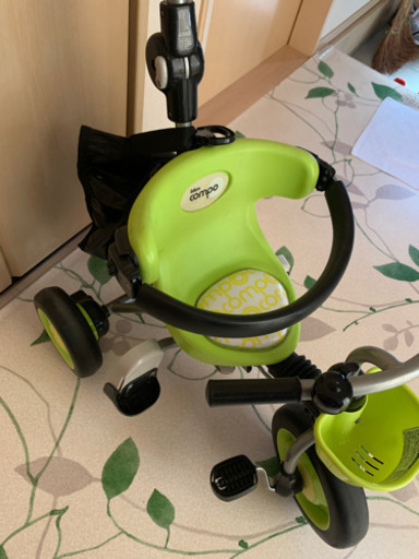 三輪車です