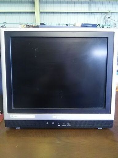 SHARP・13型液晶カラーテレビ