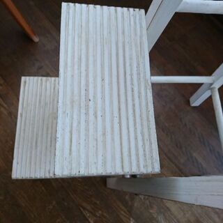 アクシス アンティーク調 ステップスツールの画像