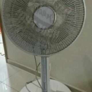 日立扇風機 2013年製 リモコン付