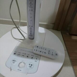 日立扇風機 2013年製 リモコン付の画像