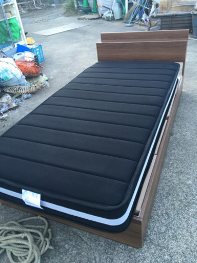 中古品　シングル　ベッド　フレーム&マットレス
