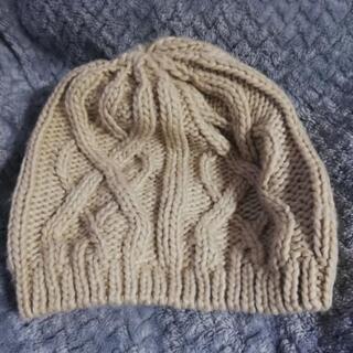 ニット帽　ベージュ