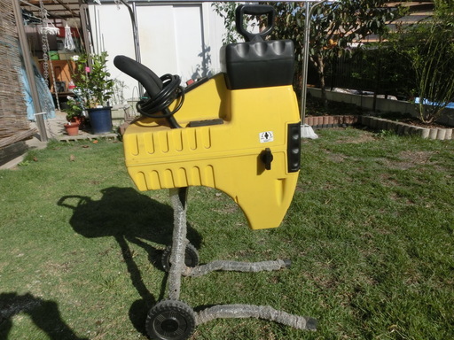山善ローラーミルガーデンシュレッダーYRM-30A・園芸用電動粉砕機