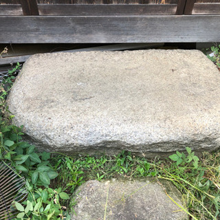 【大幅値下受付中】高級✴️靴脱石ですが、とても大きいです。