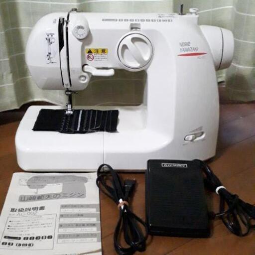 アックスヤマザキ　家庭用ミシン　AG-002