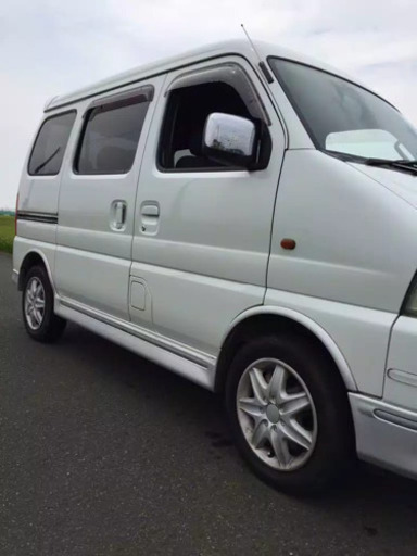 エブリィ不動ホワイト 軽自動車 バン 5ドア 4wd! エブリイ(DA64V)☆5MT エアコン付 4WD 白色 現状車 走行可能